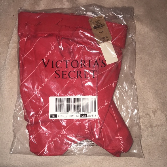 Pink Victoria’s Secret flannel boxy pajama shorts Pin-up Red script medium New - Picture 6 of 7